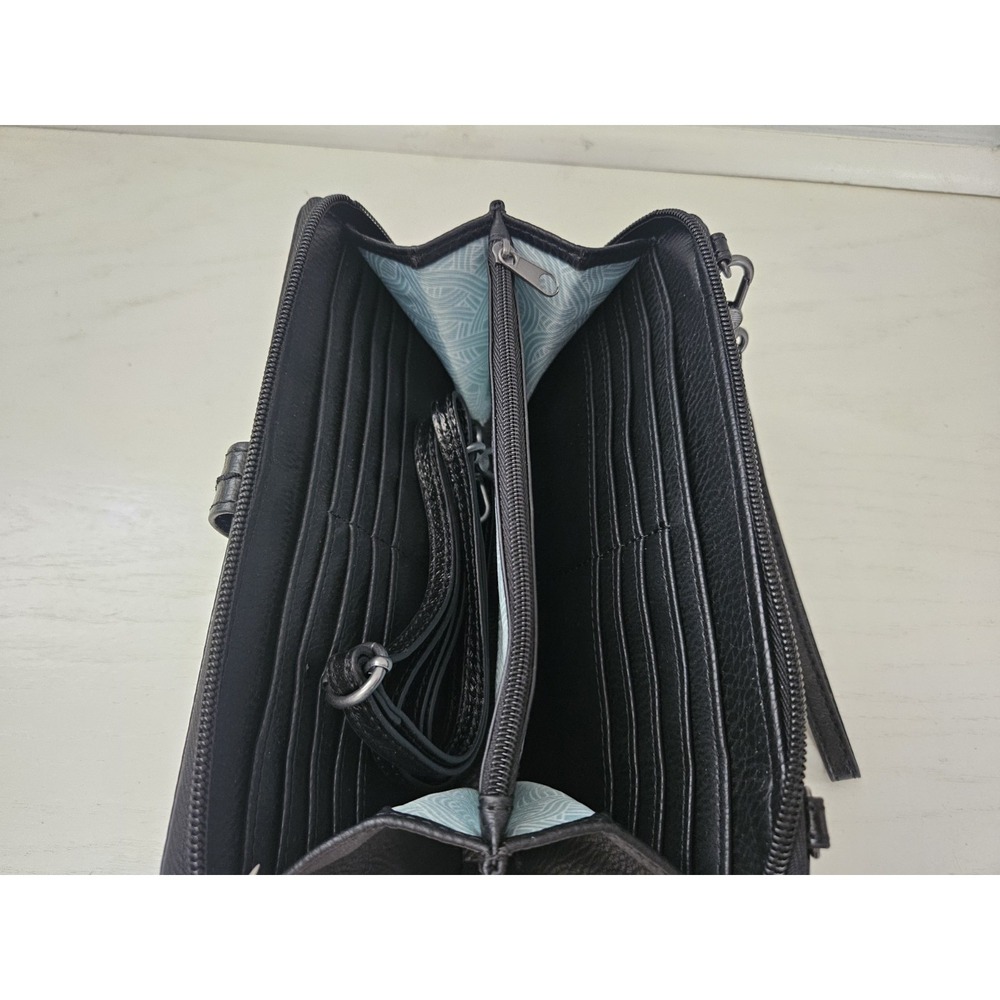 The Sak Iris‎ Cellphone  Crossbody Bag Wristlet Wallet Black Leather Convertible - Picture 5 of 9